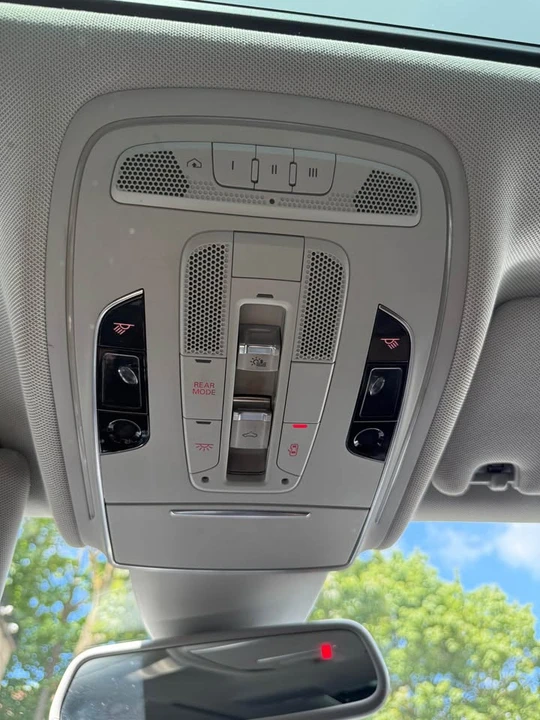 2012 Audi D4 A8 - Image 17 of 18