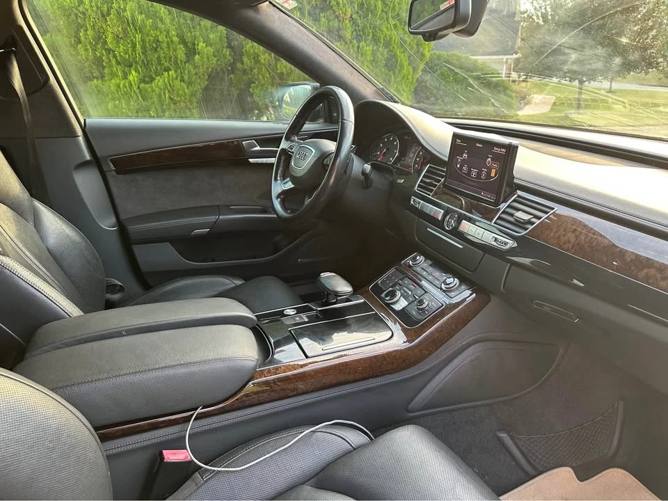 2012 Audi D4 A8 - Image 8 of 10