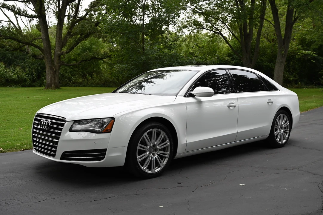 2012 Audi D4 A8 - Image 2 of 31