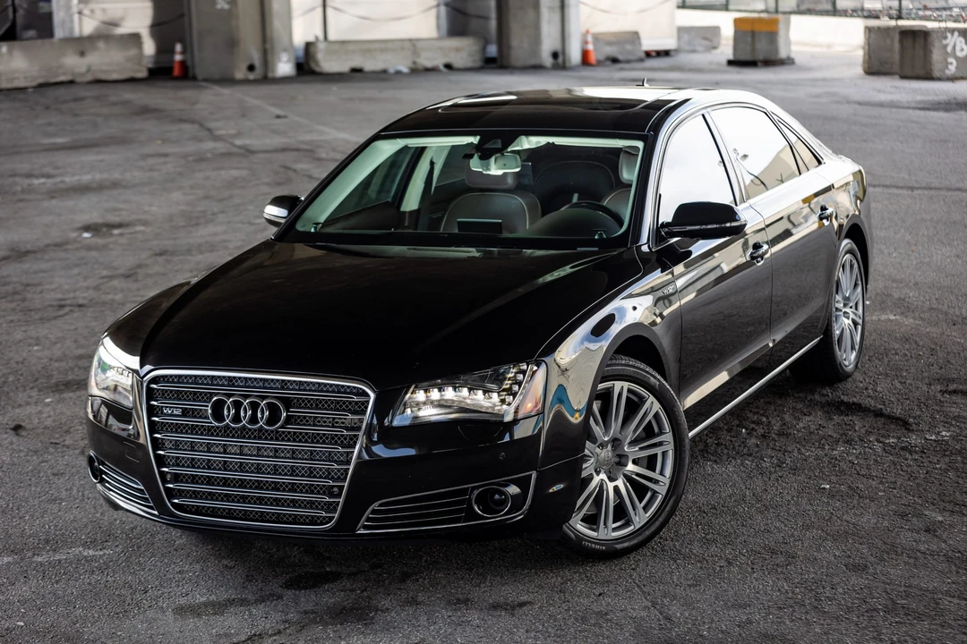2012 Audi D4 A8 - Image 3 of 31