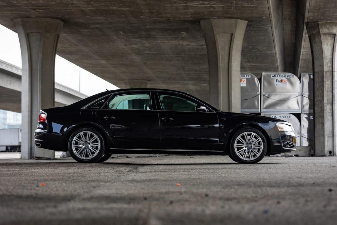 2012 Audi D4 A8 - Image 9 of 31
