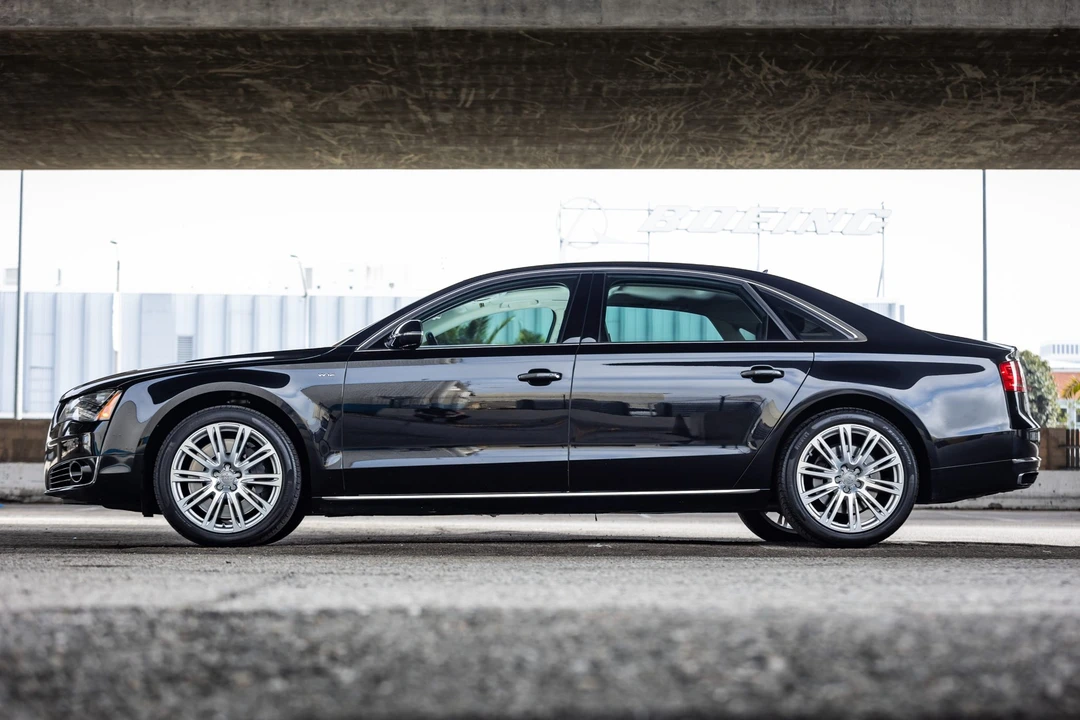 2012 Audi D4 A8 - Image 15 of 31