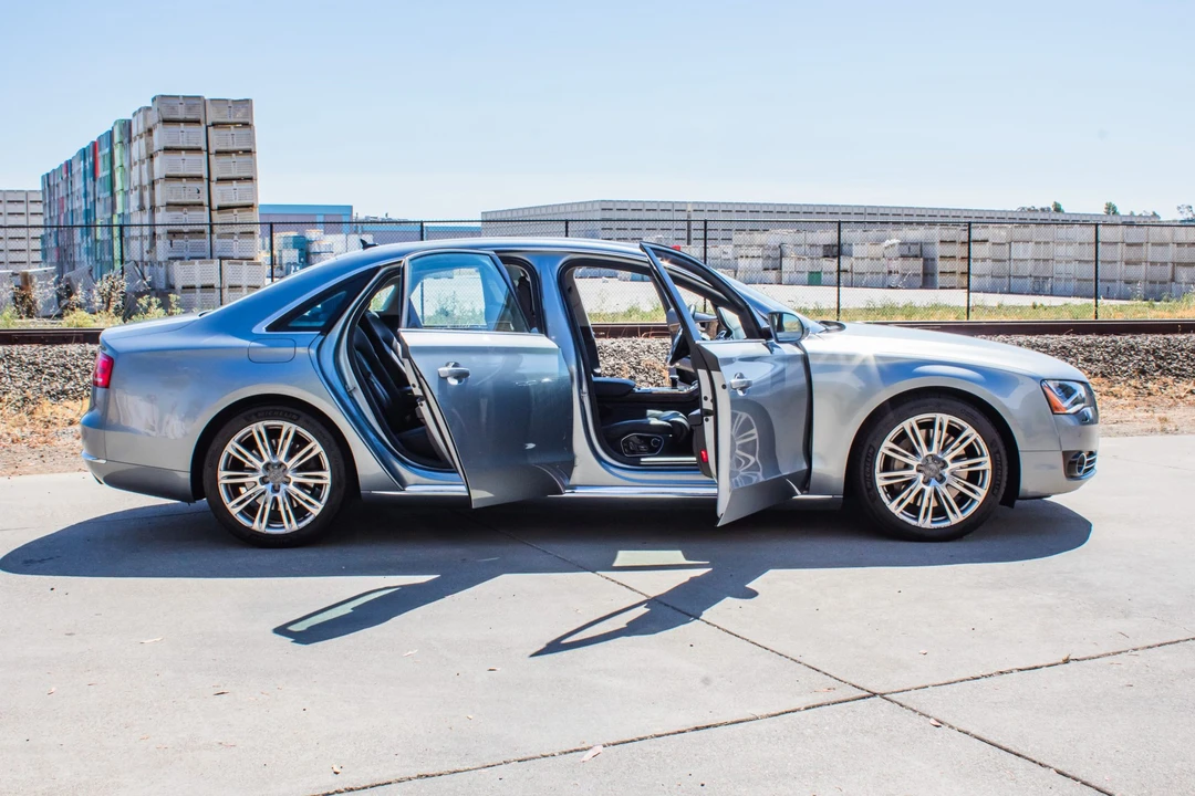 2012 Audi D4 A8 - Image 16 of 31