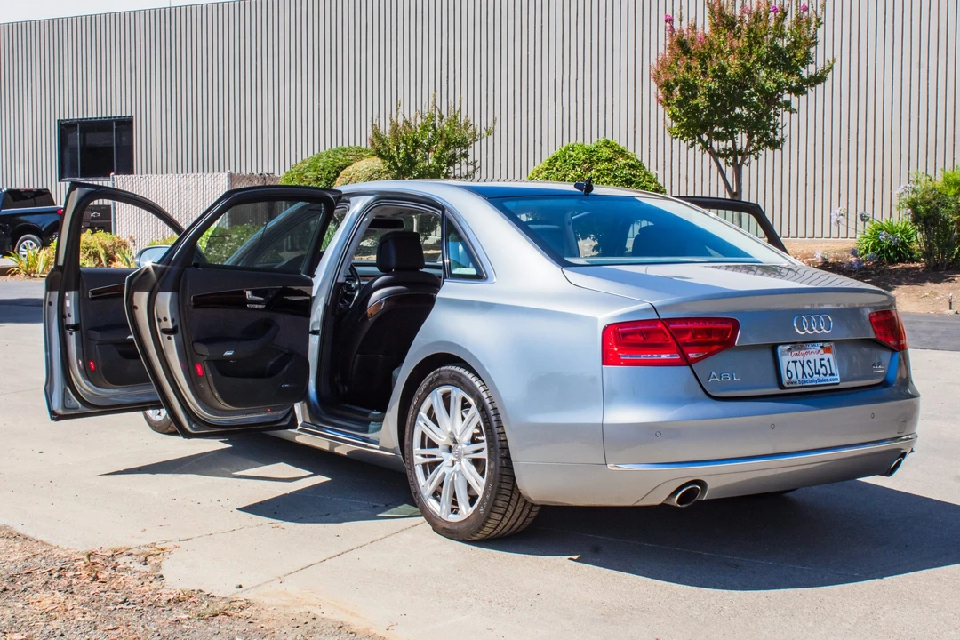 2012 Audi D4 A8 - Image 19 of 31