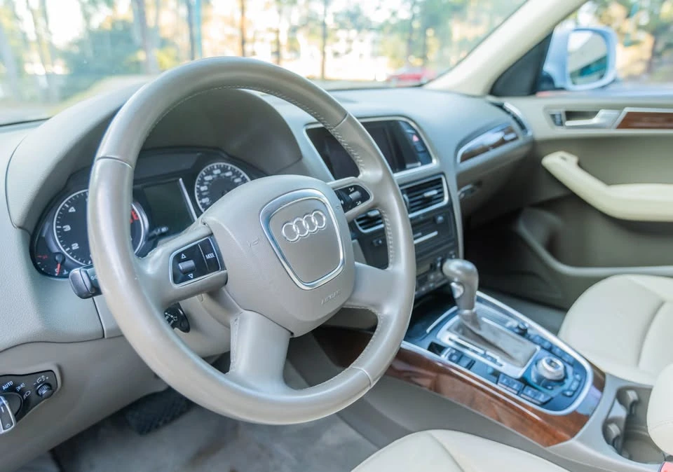 2012 Audi 8R Q5 - Image 11 of 20