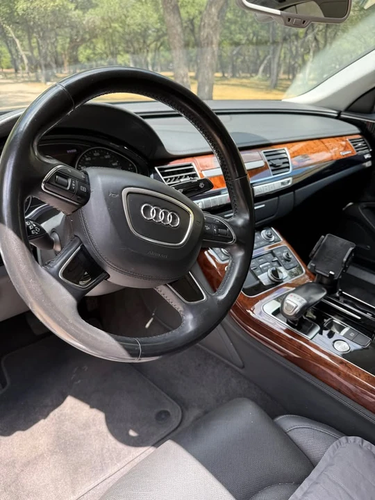 2012 Audi D4 A8 - Image 8 of 9