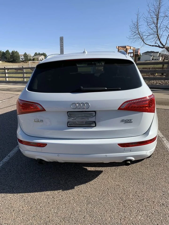 2012 Audi 8R Q5 - Image 2 of 10