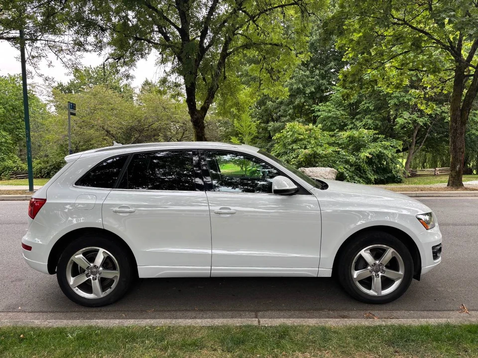 2012 Audi 8R Q5 - Image 2 of 14