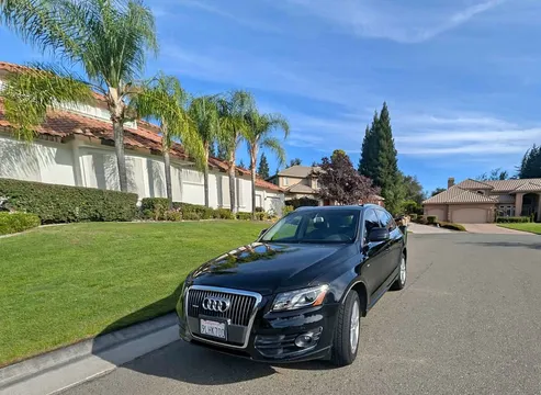 2012 Audi Q5 2.0T Premium Plus Sport Utility 4D