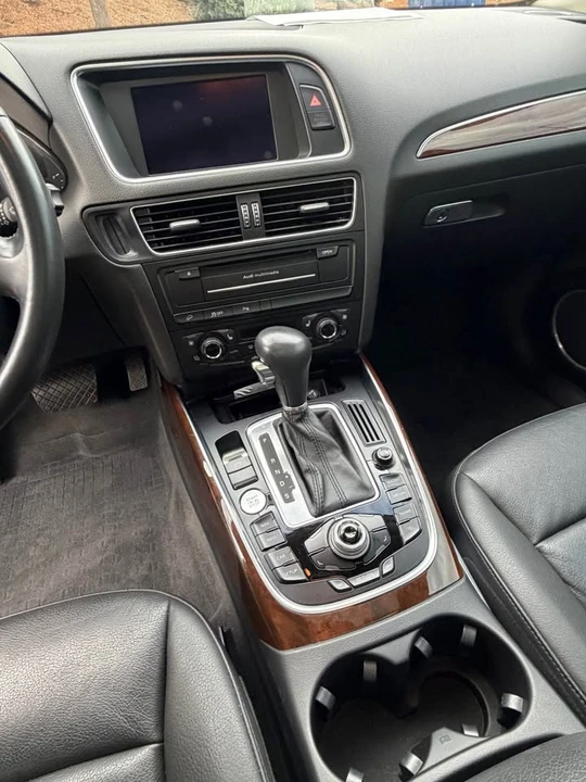 2012 Audi 8R Q5 - Image 11 of 16