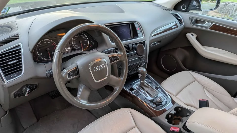 2012 Audi 8R Q5 - Image 9 of 16