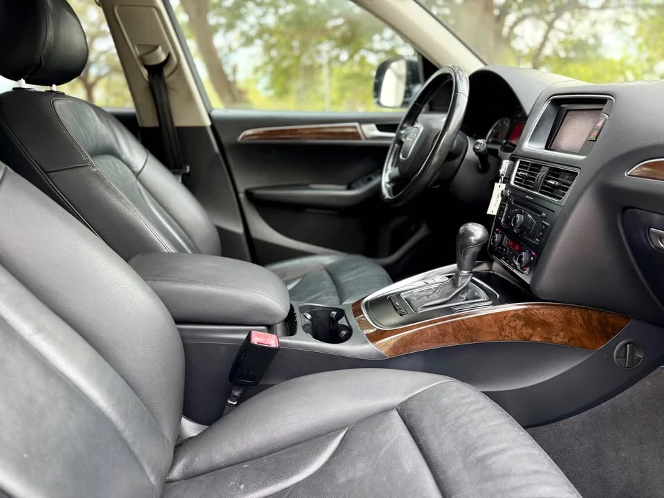 2012 Audi 8R Q5 - Image 10 of 13