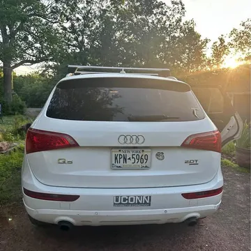 2012 Audi Q5 2.0T Premium Sport Utility 4D