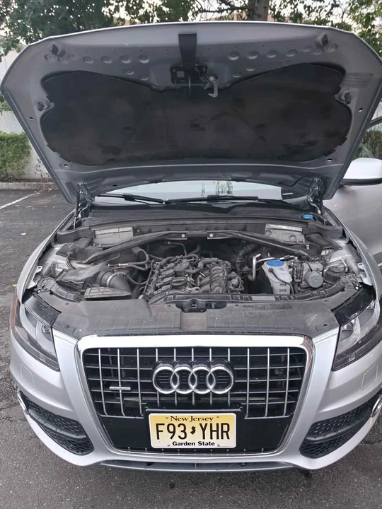 2012 Audi 8R Q5 - Image 7 of 17