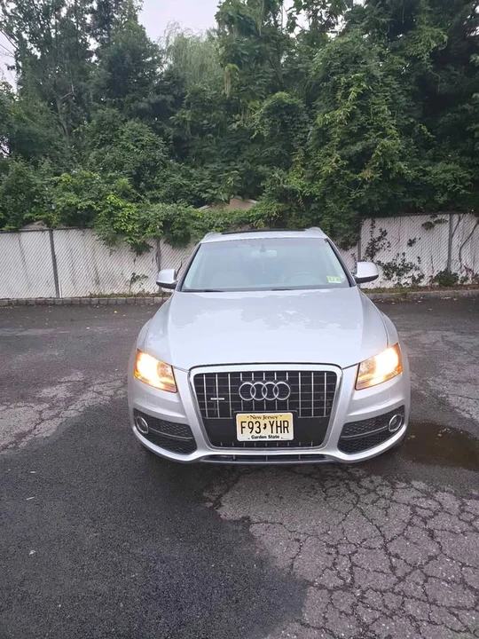 2012 Audi 8R Q5 - Image 2 of 17