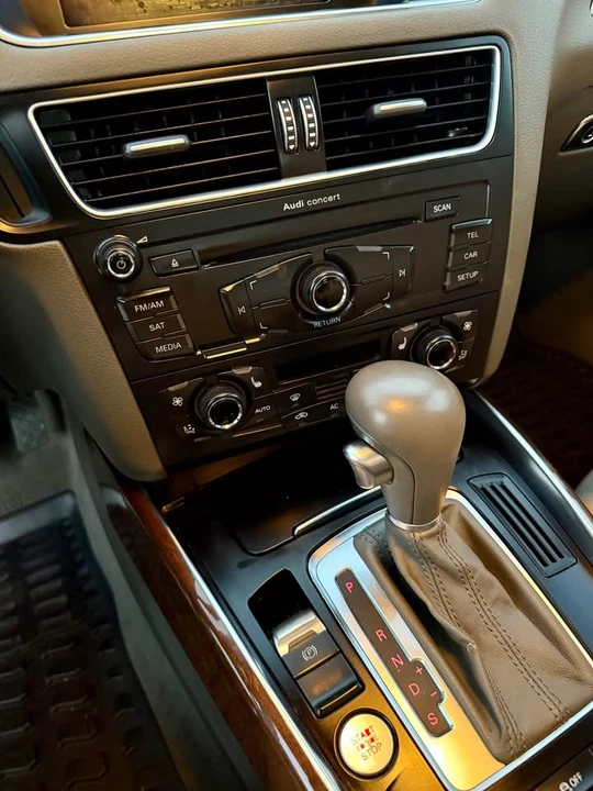 2012 Audi 8R Q5 - Image 10 of 20