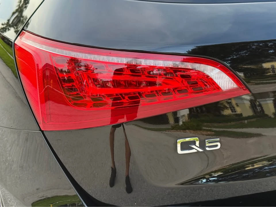 2012 Audi 8R Q5 - Image 2 of 20