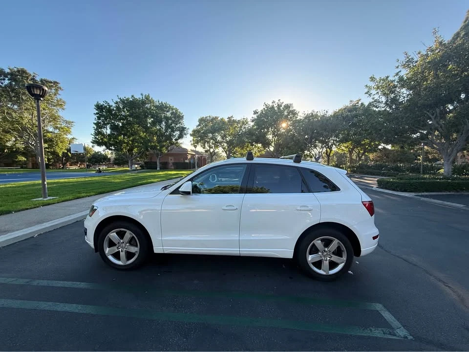 2012 Audi 8R Q5 - Image 2 of 15