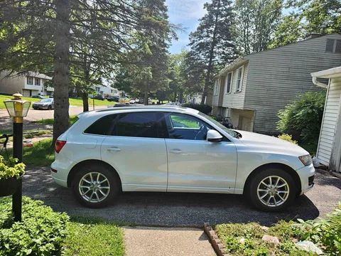 2012 Audi Q5 2.0T Quattro Premium