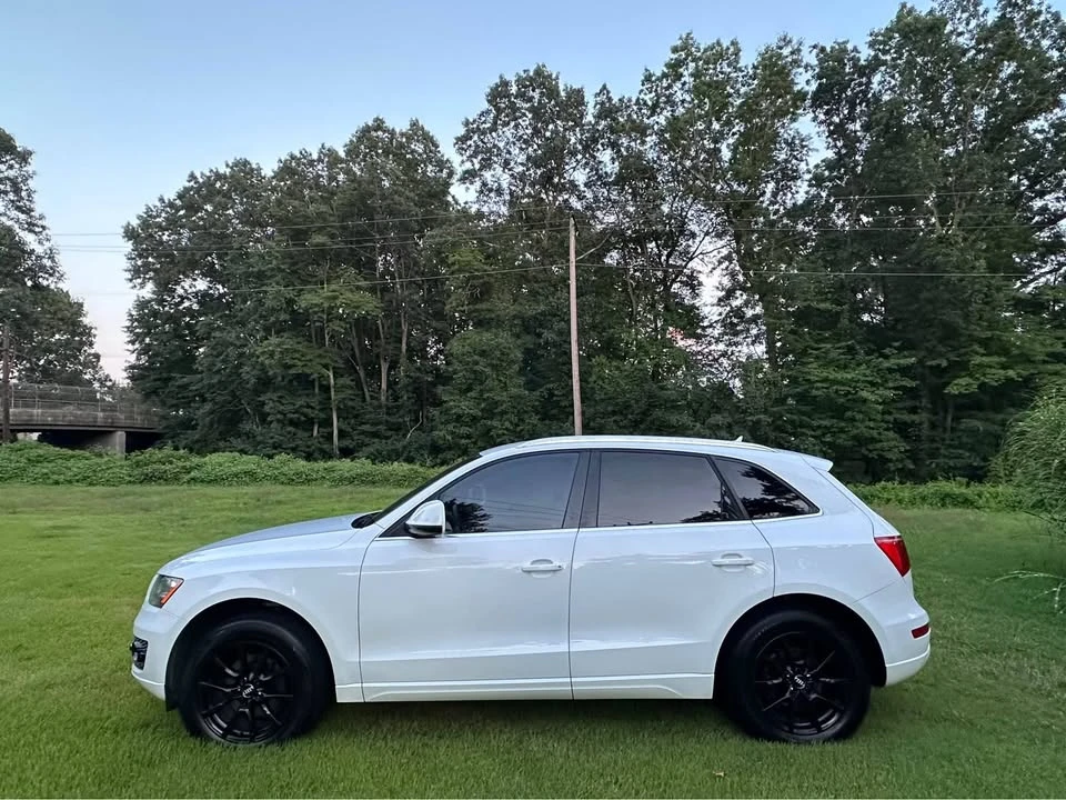 2012 Audi 8R Q5 - Image 2 of 10