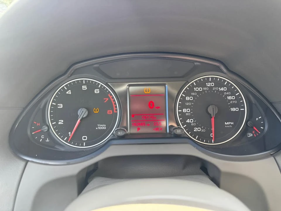 2012 Audi 8R Q5 - Image 12 of 13