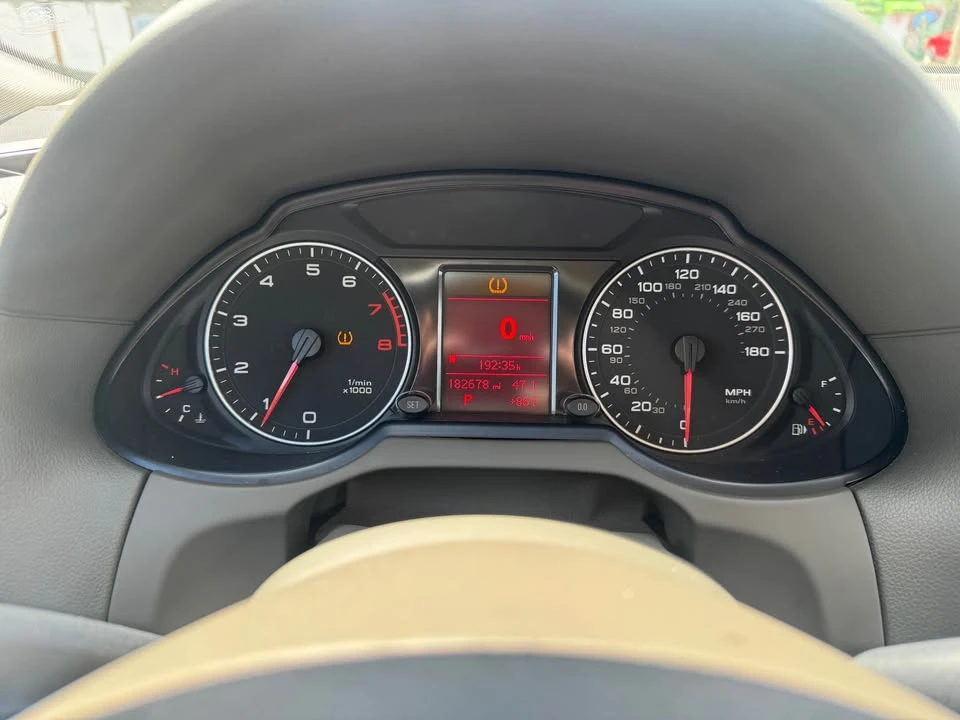 2012 Audi 8R Q5 - Image 12 of 13