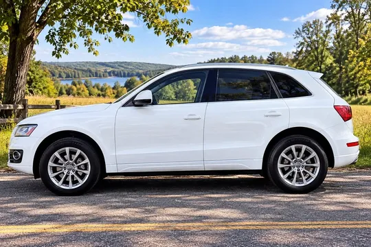 2012 Audi Q5 2.0T Quattro Premium
