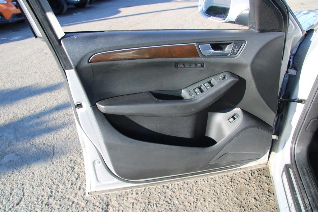 2012 Audi 8R Q5 - Image 12 of 21