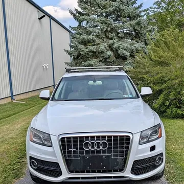 2012 Audi Q5 3.2 Quattro Premium Plus Sport Utility 4D