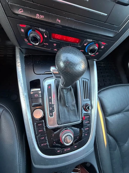 2012 Audi 8R Q5 - Image 10 of 17