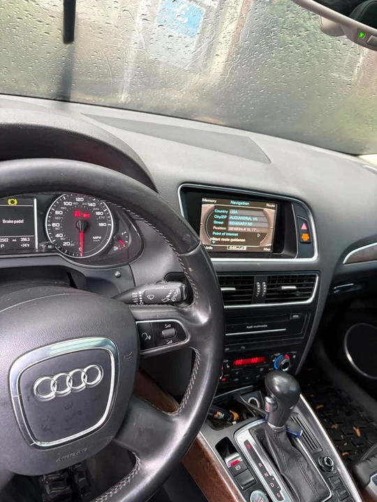 2012 Audi 8R Q5 - Image 8 of 10