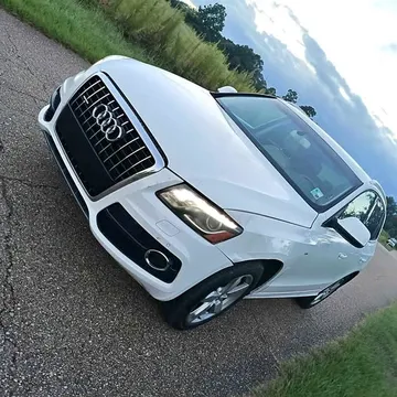 2012 Audi Q5 3.2 Quattro Premium Sport Utility 4D