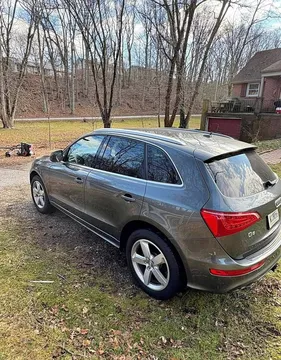 2012 Audi Q5 3.2 Quattro Premium Sport Utility 4D