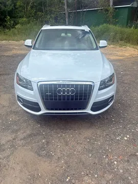 2012 Audi Q5 3.2 Quattro Premium Sport Utility 4D