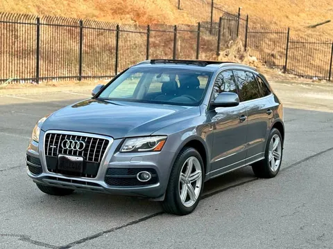 2012 Audi Q5 45 TFSI Premium Plus Sport Utility 4D