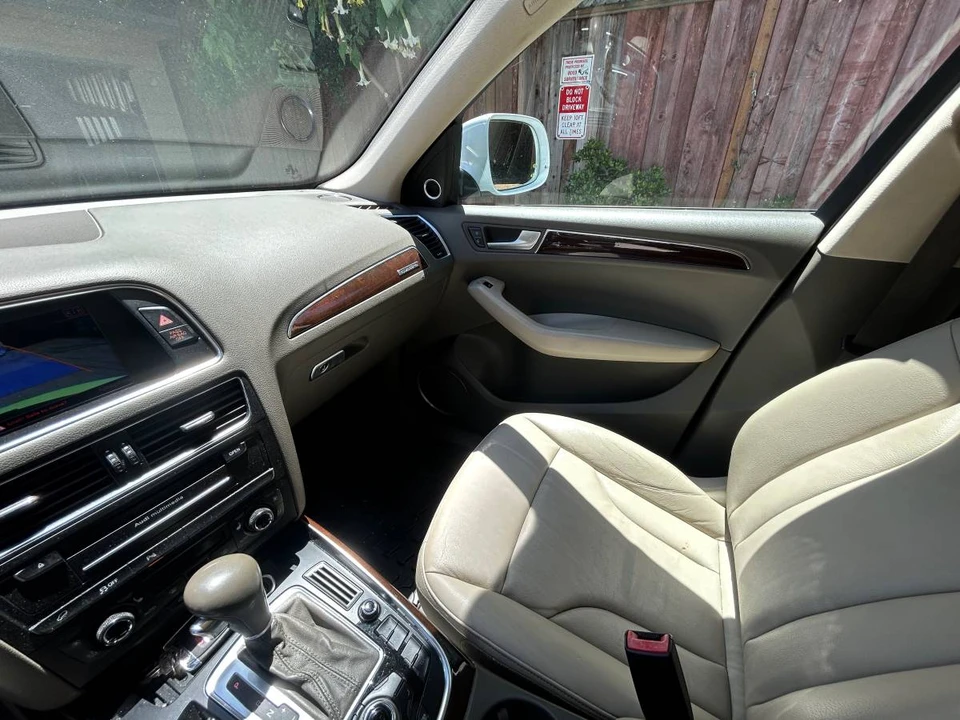 2012 Audi 8R Q5 - Image 10 of 17