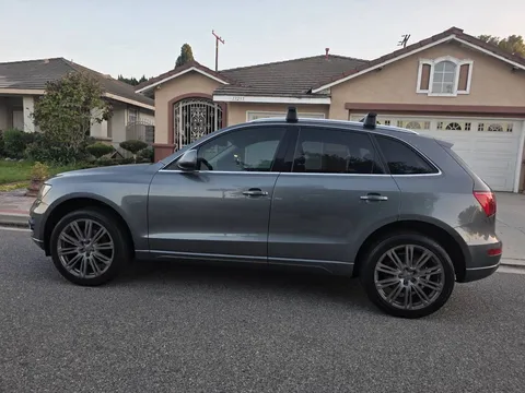 2012 Audi Q5 2.0T Quattro Premium Plus