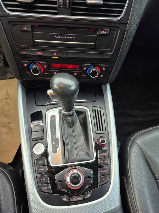 2012 Audi 8R Q5 - Image 13 of 20