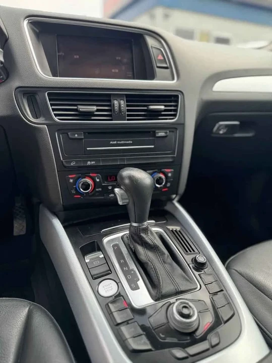 2012 Audi 8R Q5 - Image 8 of 15