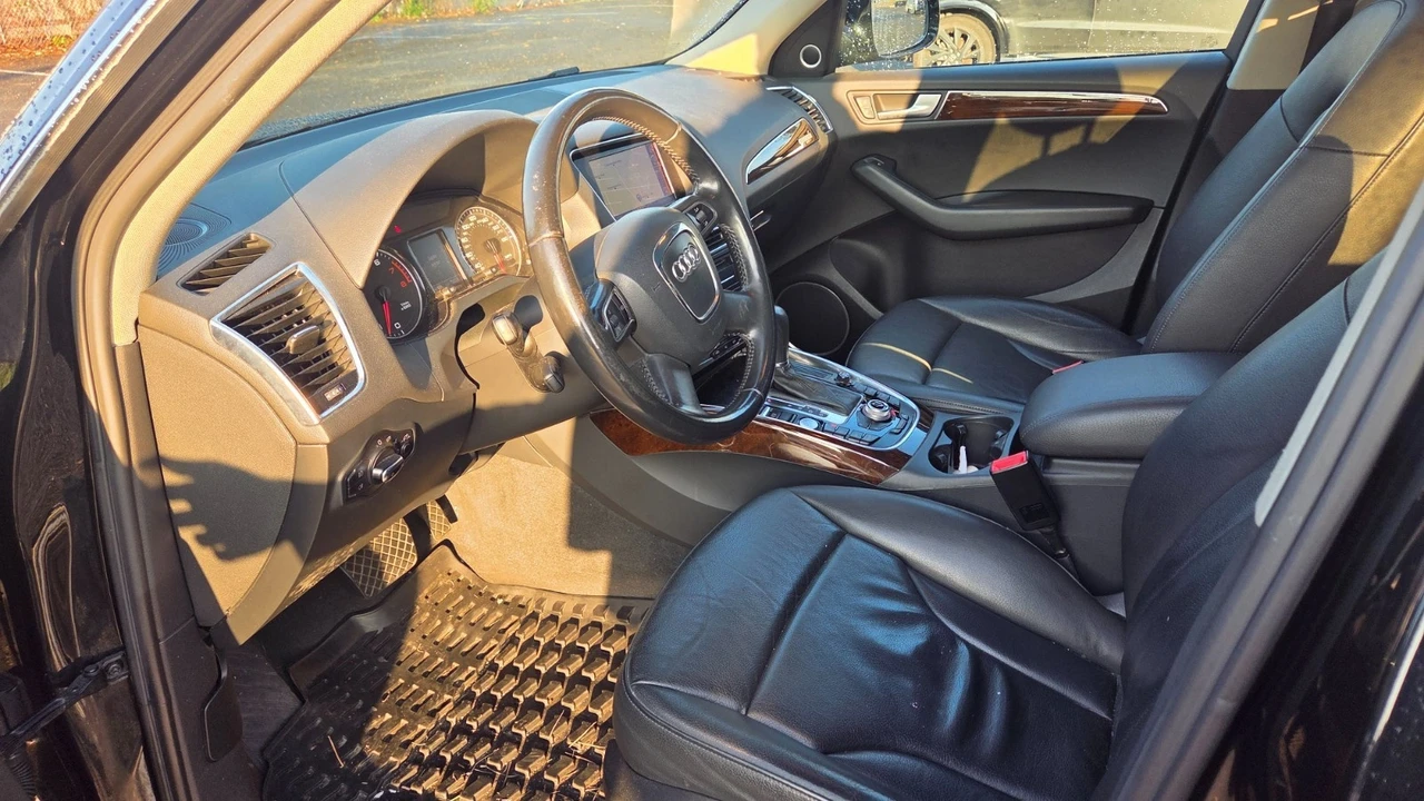 2012 Audi 8R Q5 - Image 11 of 21