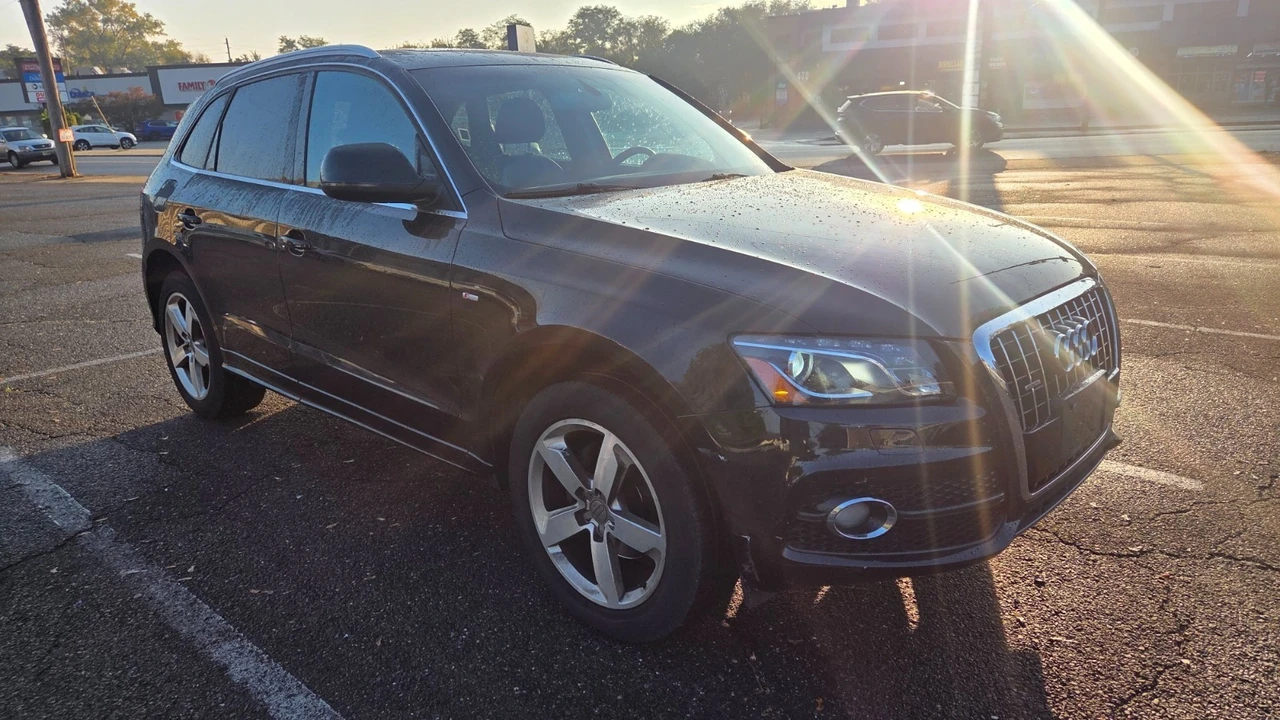 2012 Audi 8R Q5 - Image 2 of 21
