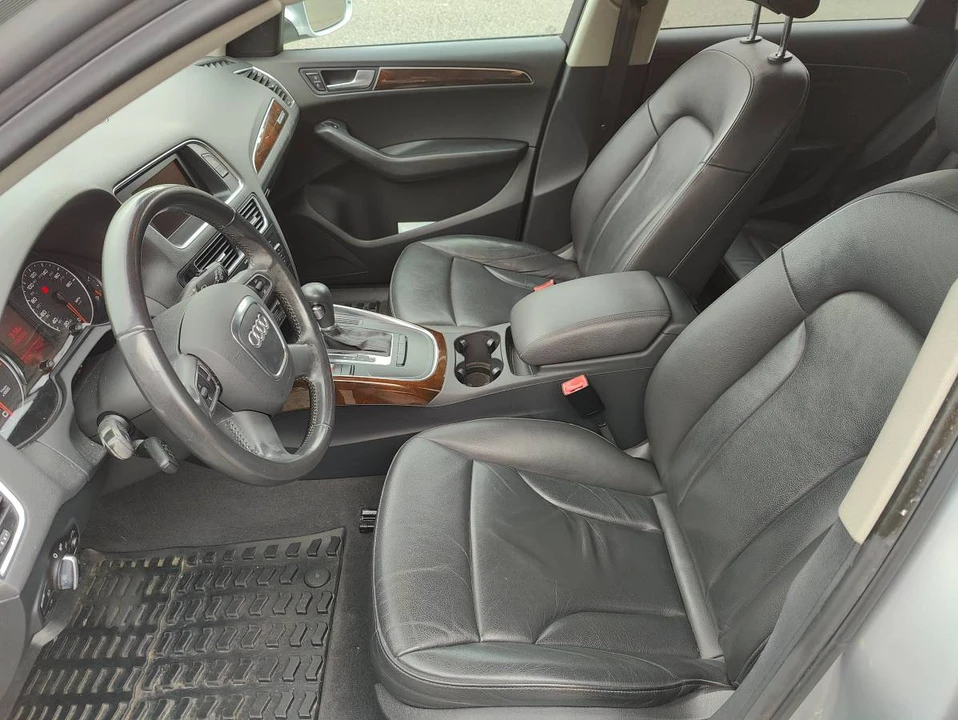 2012 Audi 8R Q5 - Image 8 of 11
