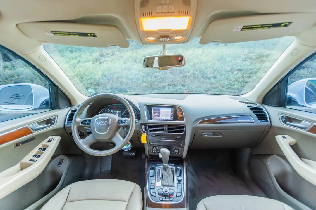 2012 Audi 8R Q5 - Image 7 of 24