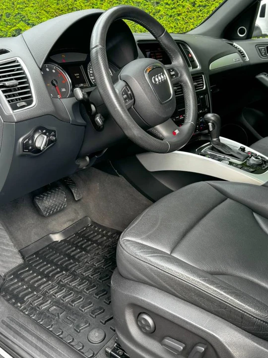 2012 Audi 8R Q5 - Image 8 of 13