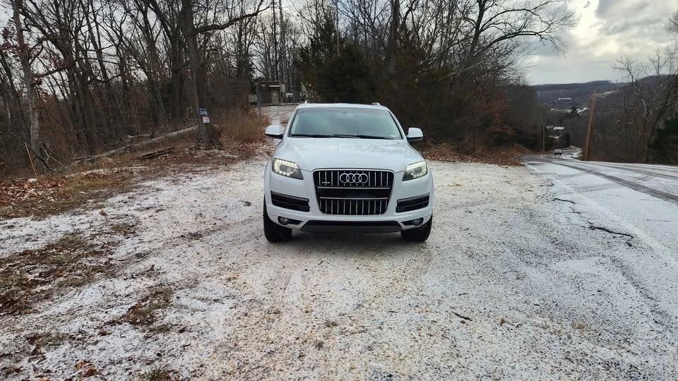 2012 Audi 4L Q7 - Image 2 of 10