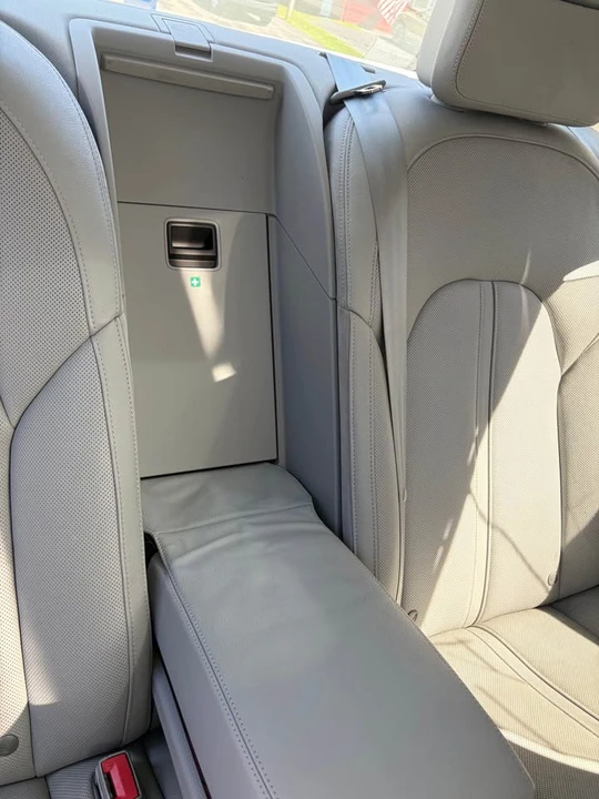 2012 Audi D4 A8 - Image 8 of 10
