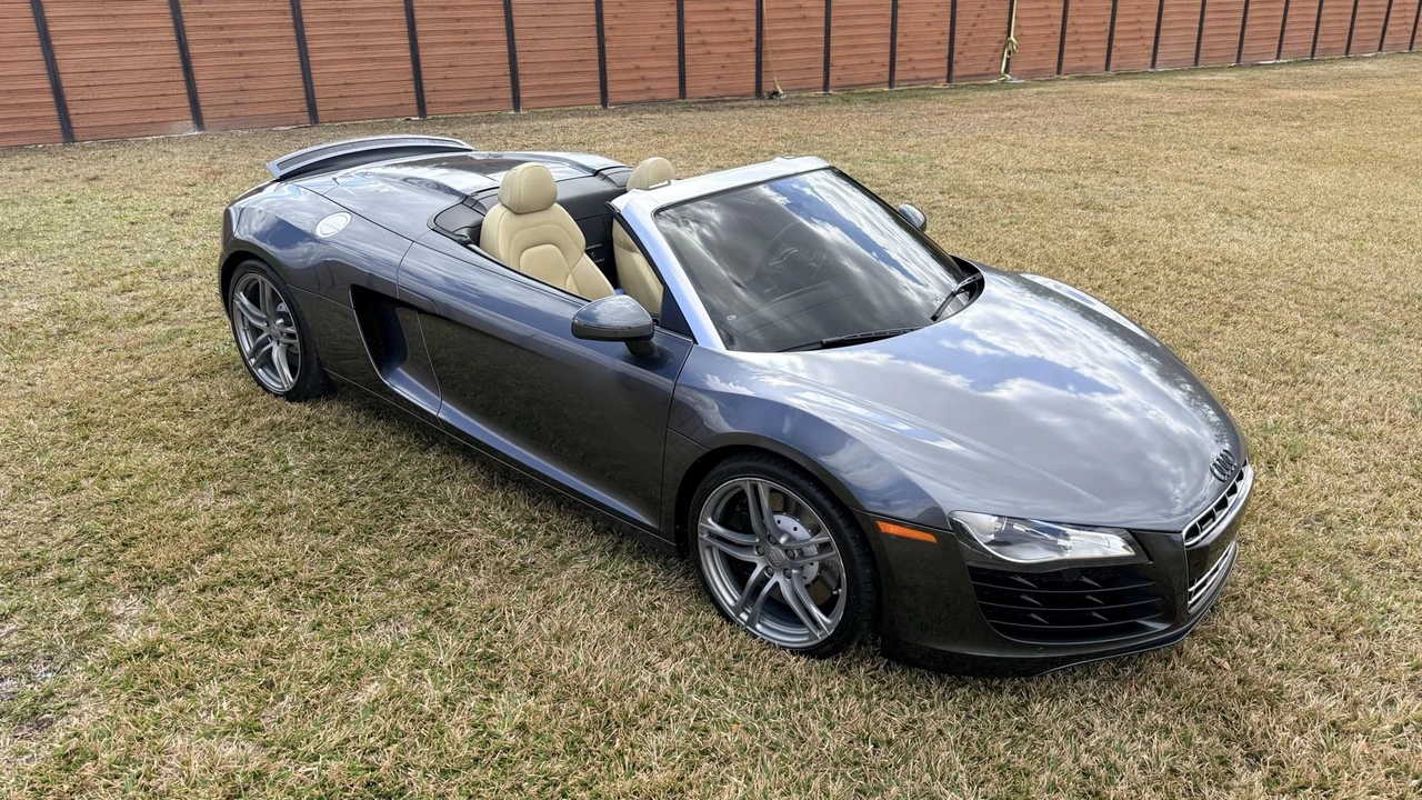 2012 Audi 42 R8 - Image 11 of 21