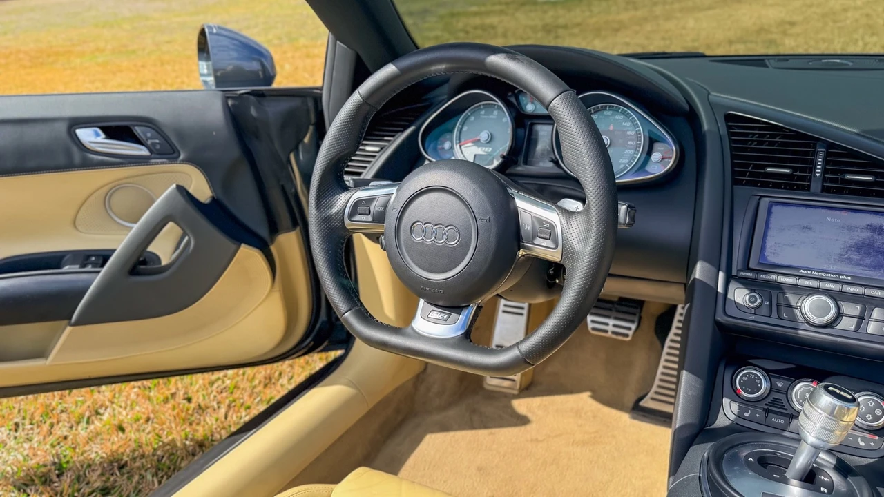2012 Audi 42 R8 - Image 18 of 21