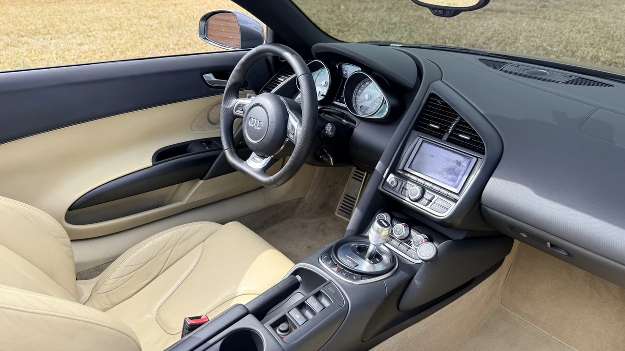 2012 Audi 42 R8 - Image 15 of 21