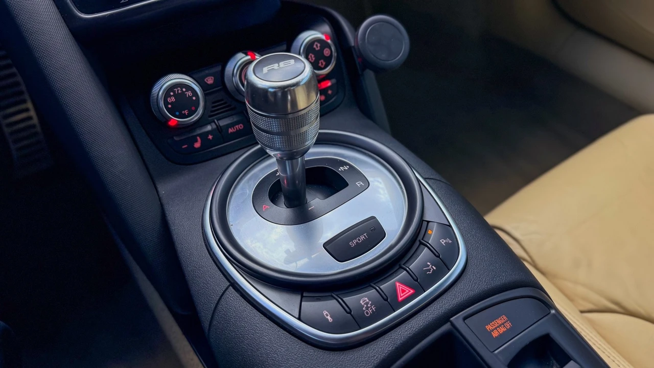 2012 Audi 42 R8 - Image 19 of 21
